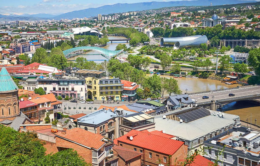 Тбилиси на первом месте в списке лучших направлений Европы для вакцинированных визитеров